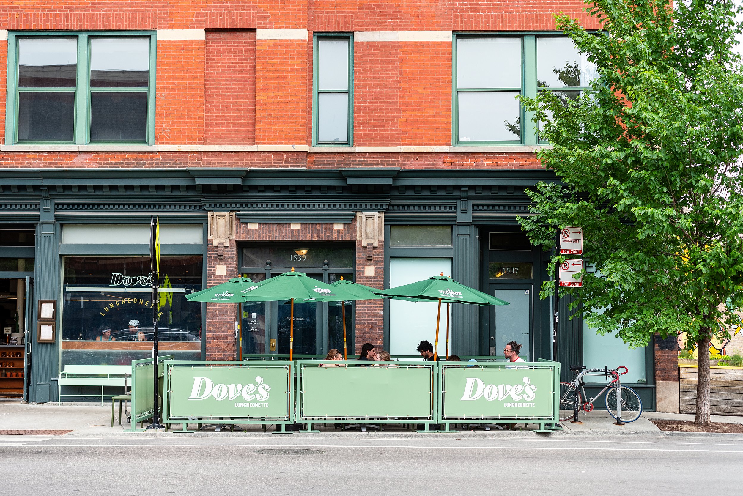 Dove’s Luncheonette — photograph from the credited source