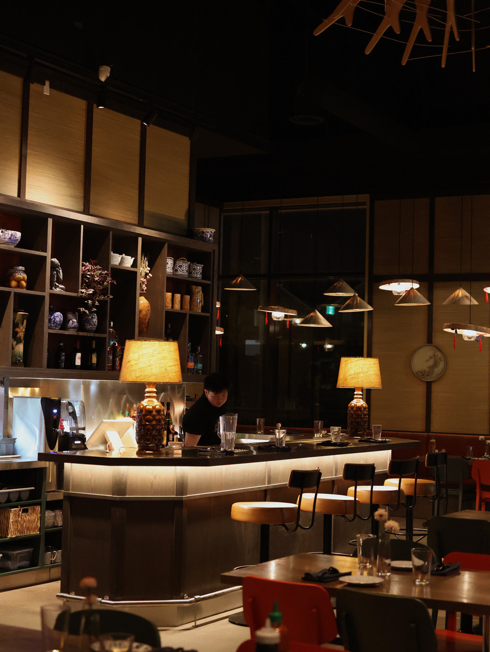 Pho 90 — Queen West — photograph from the credited source